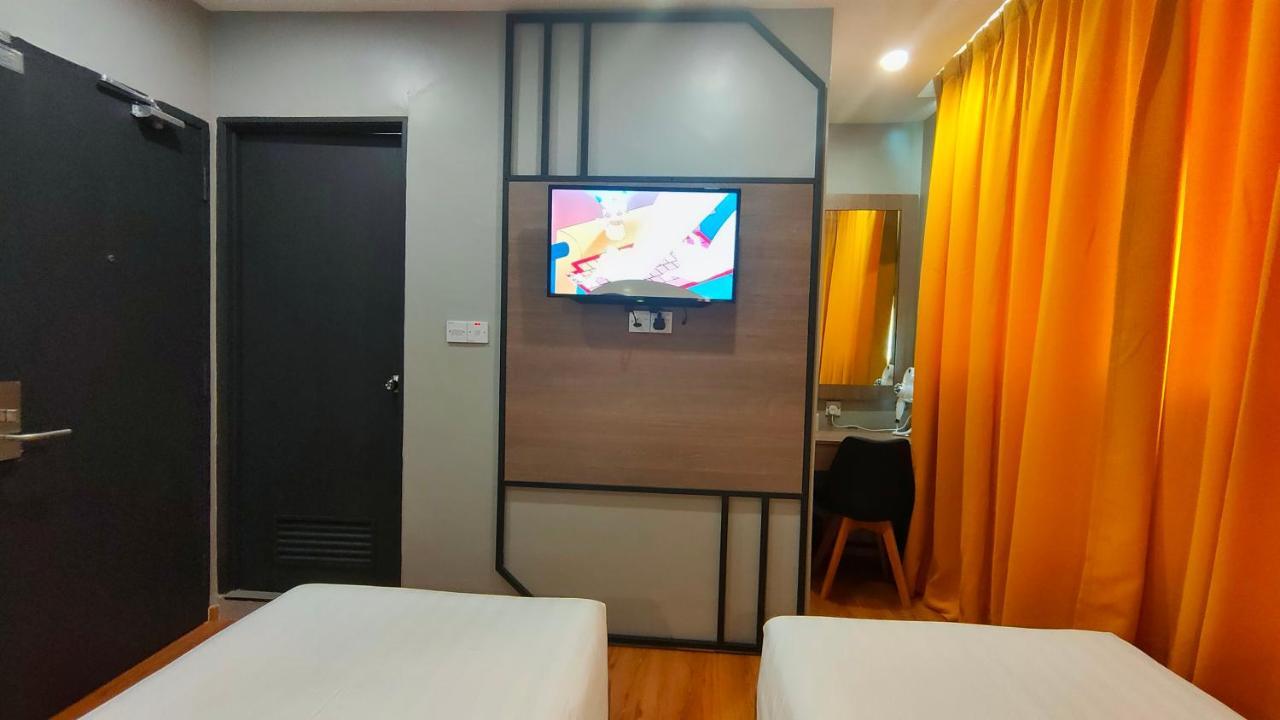 Uptown Hotel Semporna Exterior photo